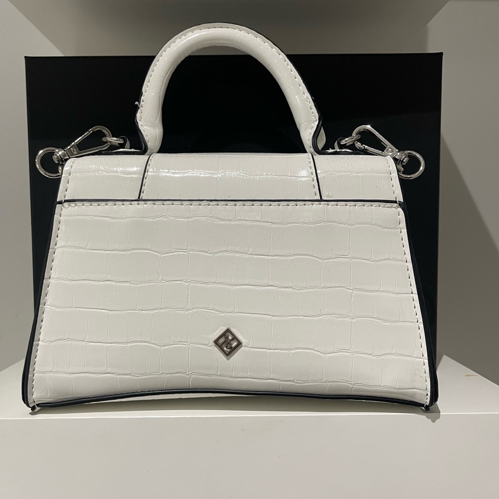 Call it spring mini purse - Picture 2 of 3